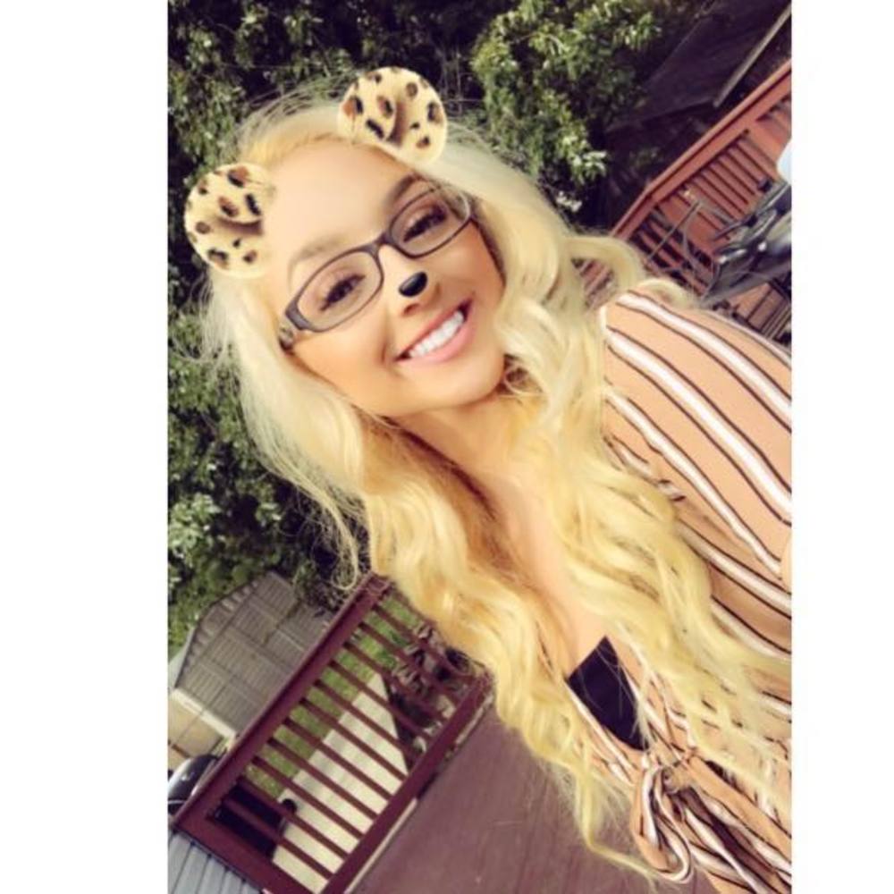 Meet your Posher, Maci
